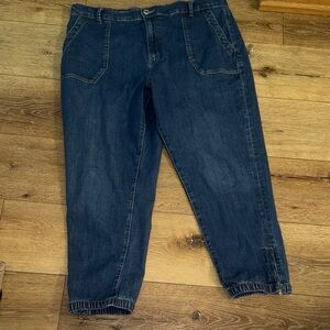 M&S STRETCH DENIM JEAN JOGGER SLIM FIT ANKLE GRAZER SIZE 18 SHORT